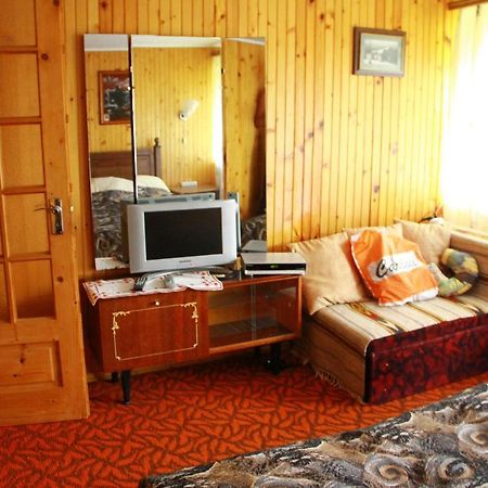 У Андрія Hotel Yaremche Luaran gambar
